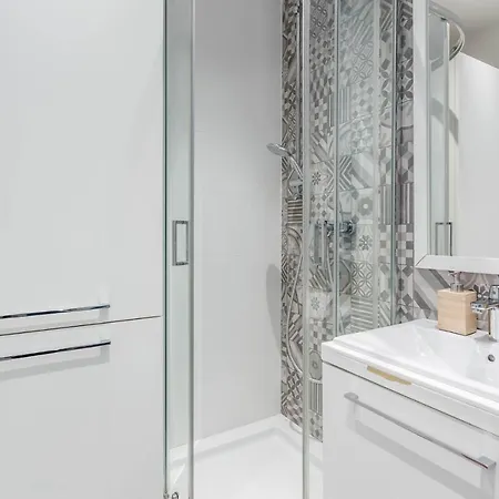 Chill Apartments Airport Residence Varsavia Esterno foto